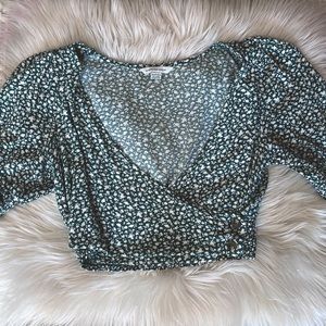 American Eagle Floral Crop Top